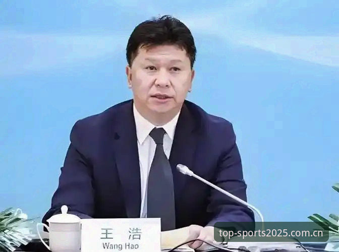 完美体育2025新版下载 资深用户王浩分享:在完美体育2025新版下载平台见证埃梅里欧联杯封神之路